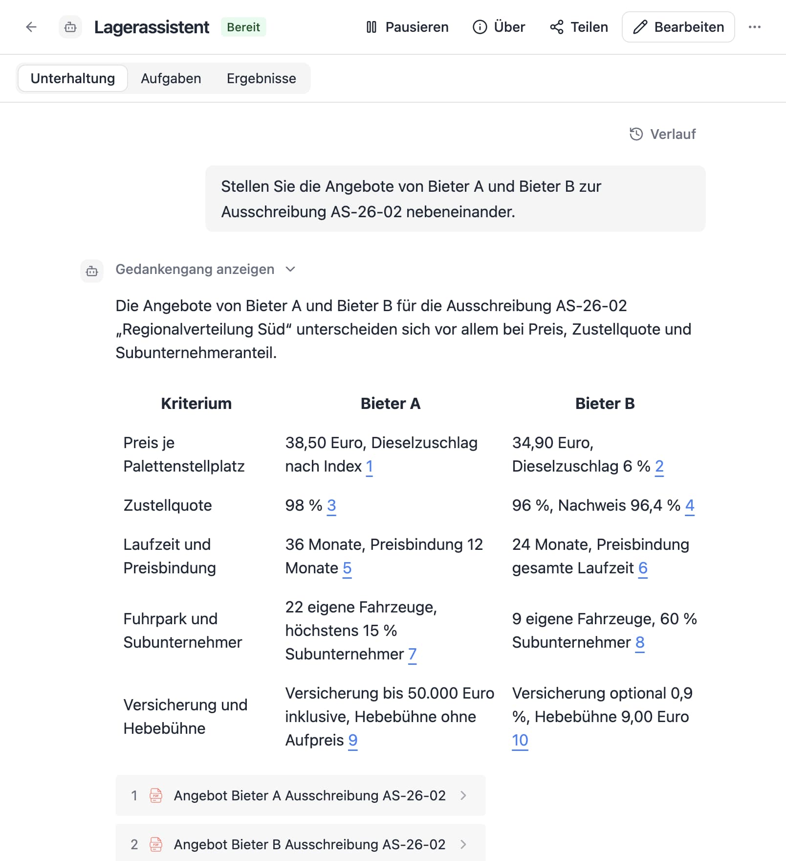 Ein Agent in Thero beantwortet die Frage „Stellen Sie die Angebote von Bieter A und Bieter B zur Ausschreibung AS-26-02 nebeneinander.“ aus Beispieldokumenten und nennt die Quellen.