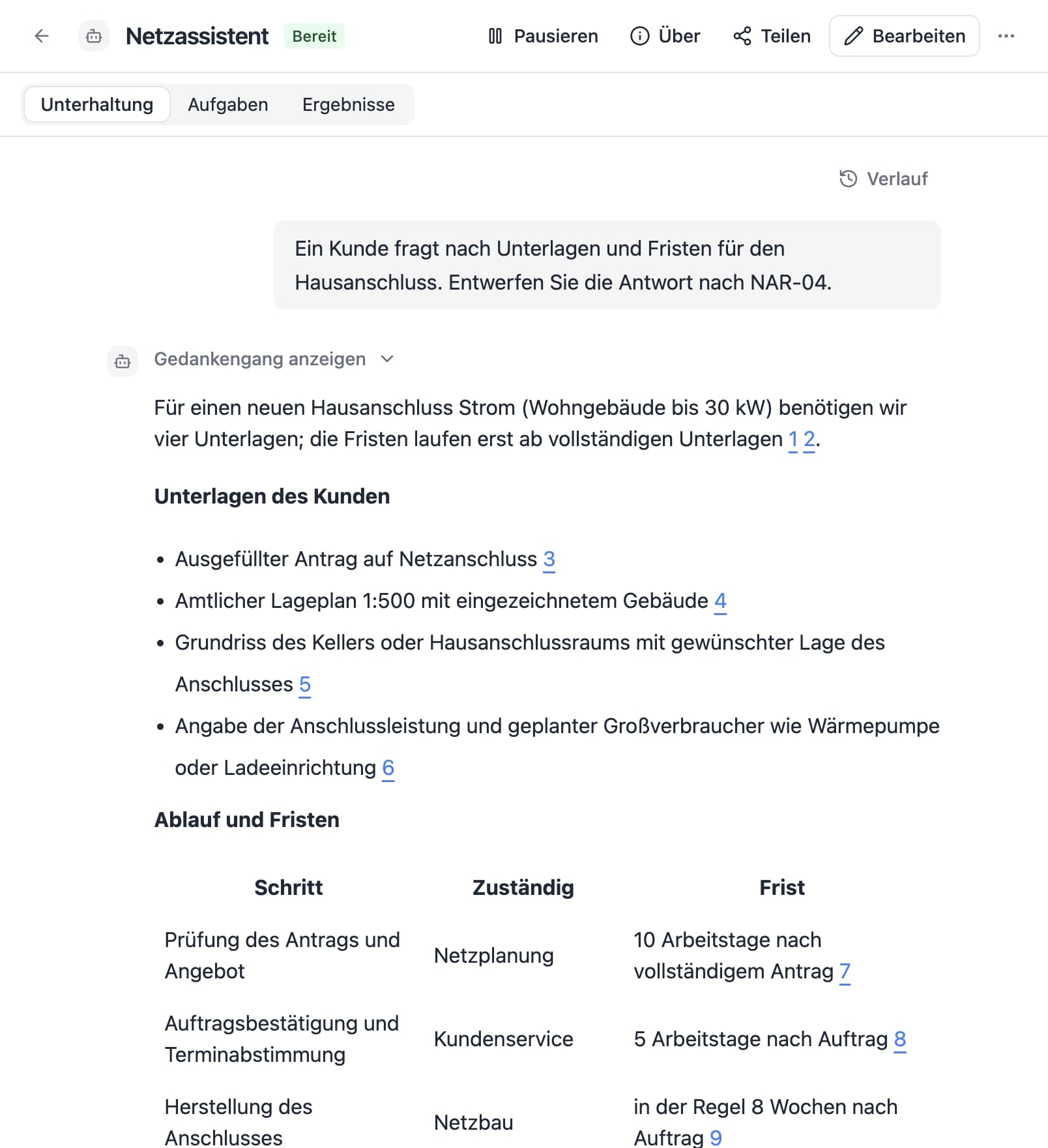 An agent in Thero answers the German question “Ein Kunde fragt nach Unterlagen und Fristen für den Hausanschluss. Entwerfen Sie die Antwort nach NAR-04.” from sample documents and cites its sources.